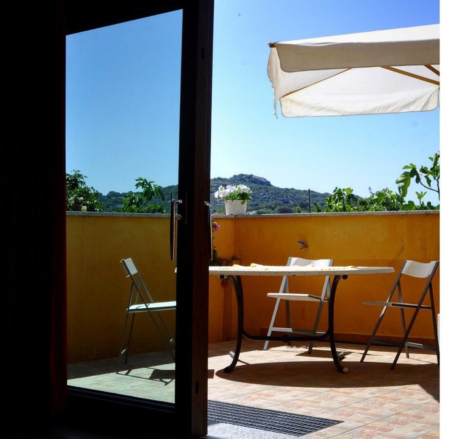 Casa Duminicheddha, Mare E Relax In Gallura Bassacutena Экстерьер фото
